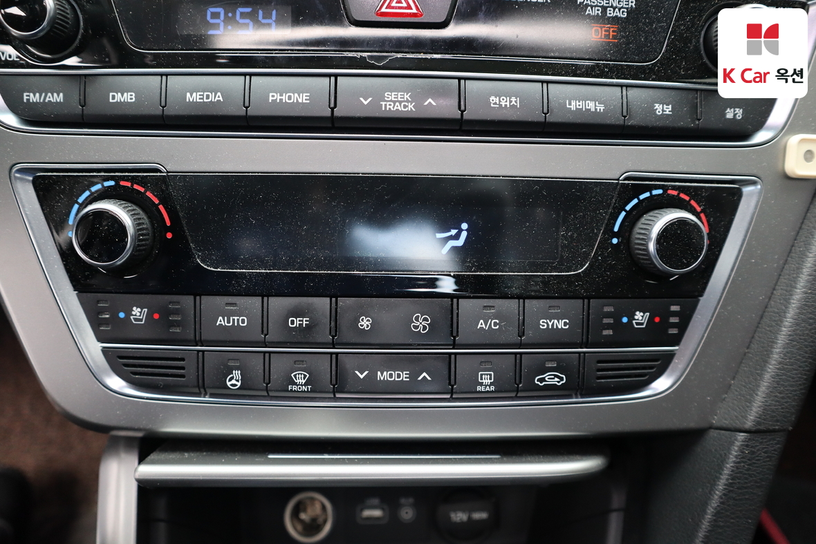 Hyundai Sonata - 16