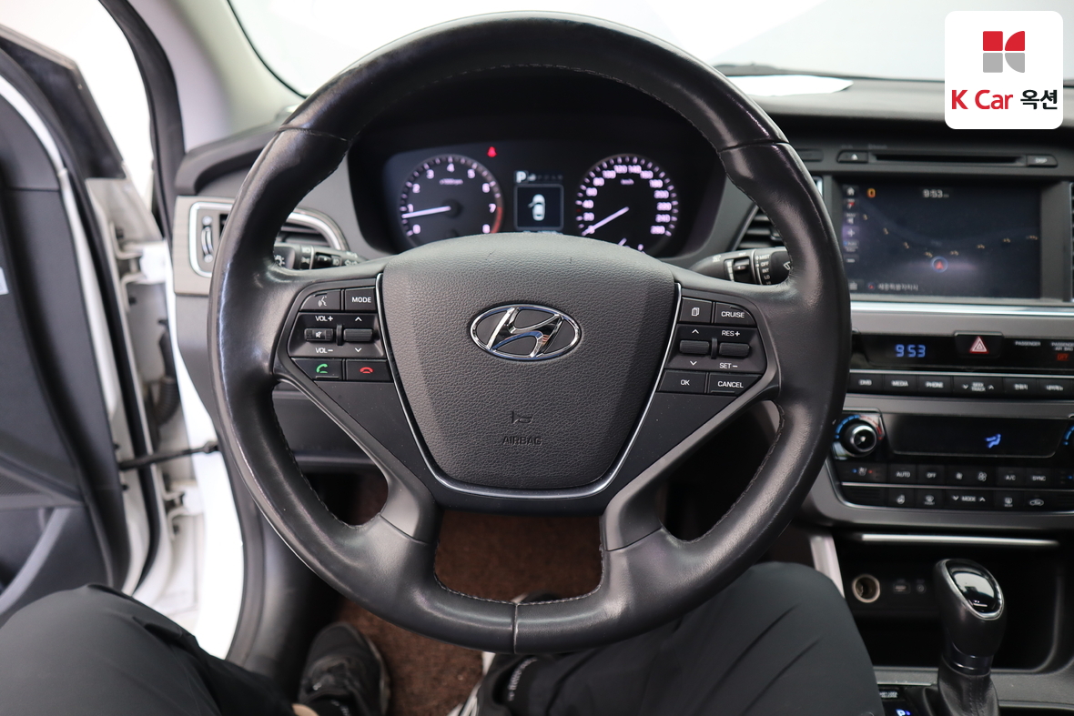 Hyundai Sonata - 10