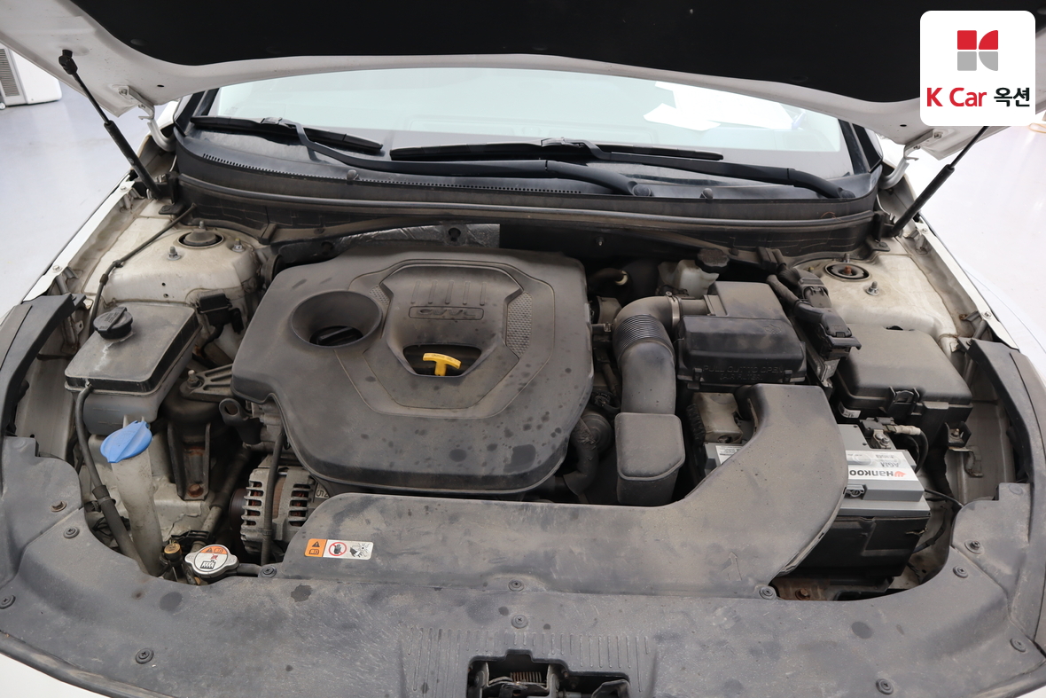 Hyundai Sonata - 35
