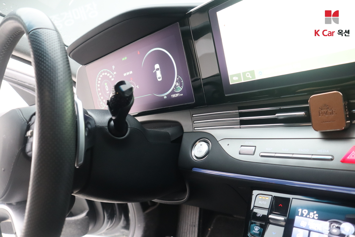 Hyundai Grandeur - 11