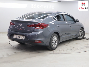 2019 - hyundai avante