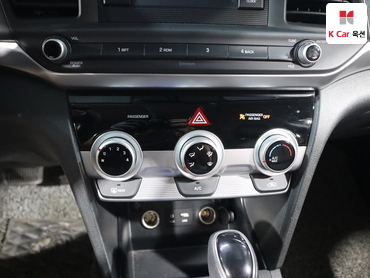 2019 - hyundai avante
