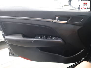 2019 - hyundai avante
