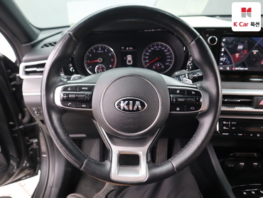 2021 - kia k5