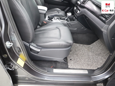 2021 - kgm rexton