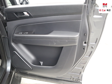 2021 - kgm rexton
