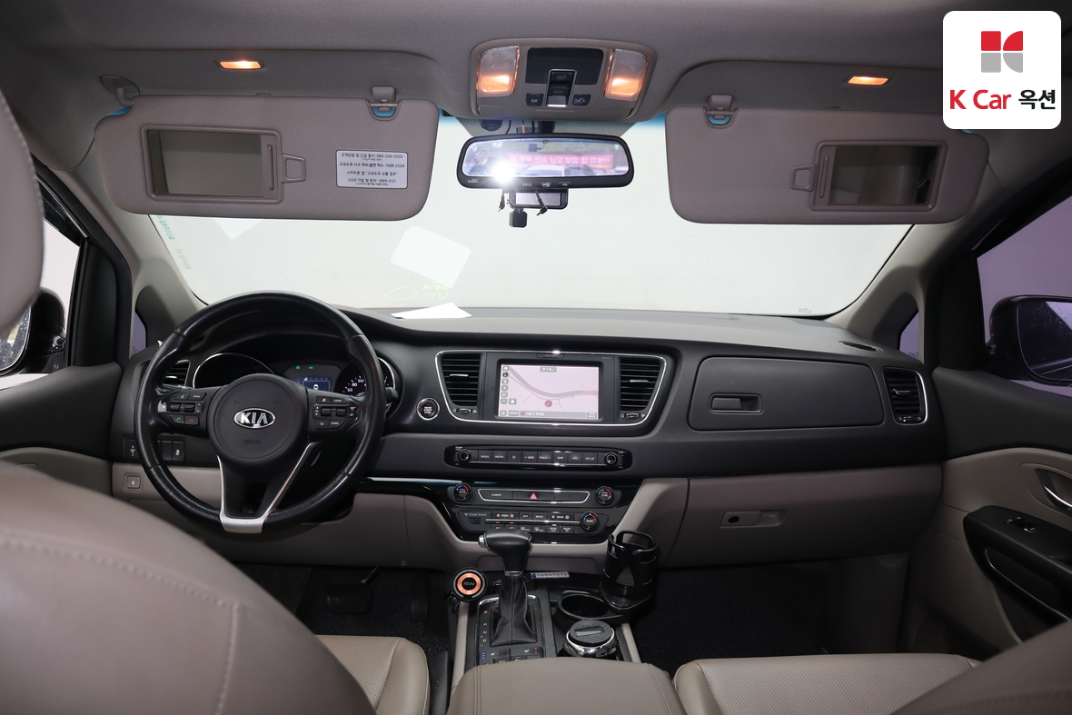 Kia New Carnival - 3
