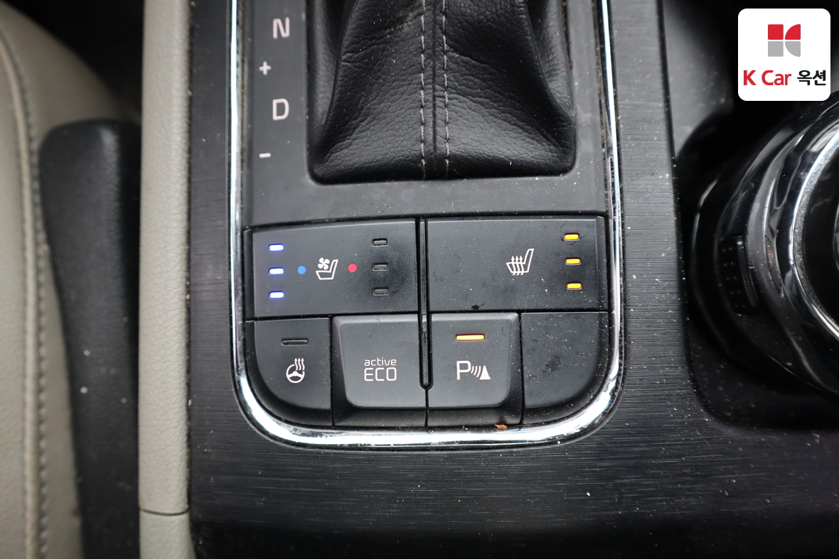 Kia New Carnival - 17