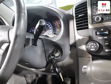 2012 - kia carnival