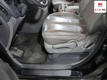 2012 - kia carnival