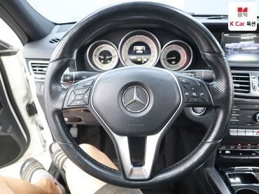 2016 - mercedes-benz e220