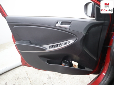 2017 - hyundai accent