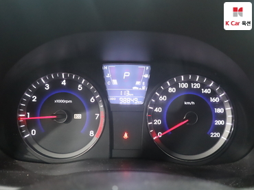 2011 - hyundai accent