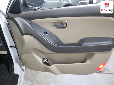 2010 - hyundai avante