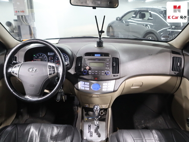 2010 - hyundai avante