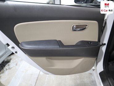 2010 - hyundai avante
