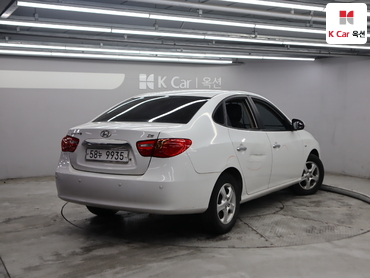 2010 - hyundai avante