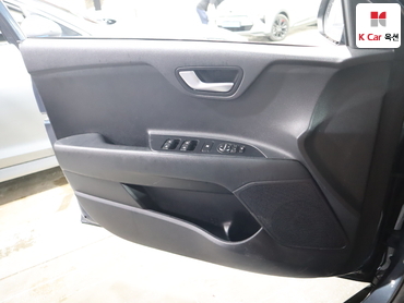 2018 - kia stonic
