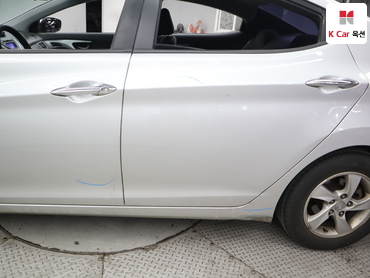 2012 - hyundai avante
