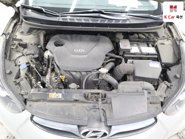 2012 - hyundai avante