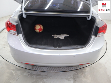 2012 - hyundai avante