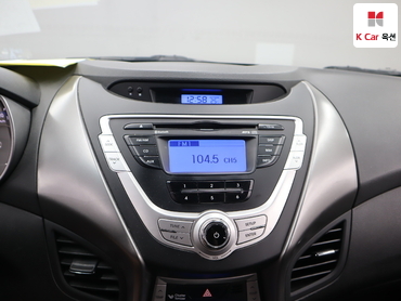 2012 - hyundai avante