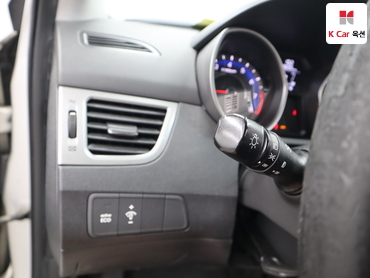 2012 - hyundai avante