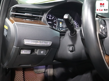 2019 - kia k9