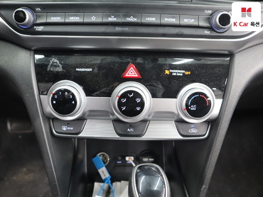 2020 - hyundai avante