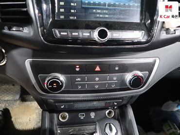2021 - kgm rexton