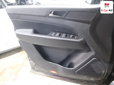 2021 - kgm rexton