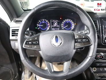 2021 - kgm rexton