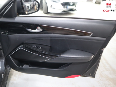 2018 - kia k7
