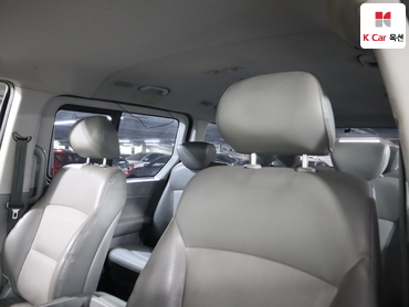 2011 - hyundai grand starex