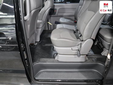 2011 - hyundai grand starex