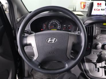 2011 - hyundai grand starex
