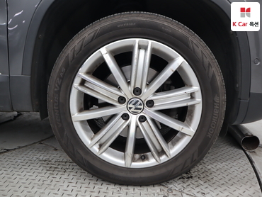 2013 - volkswagen tiguan