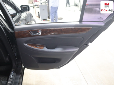 2010 - hyundai bh330