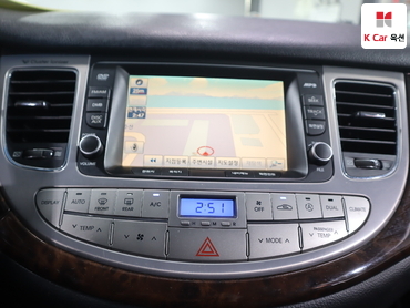 2010 - hyundai bh330