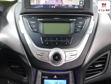 2012 - hyundai avante