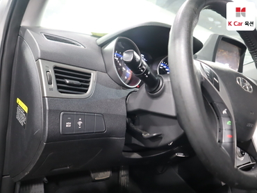 2012 - hyundai avante