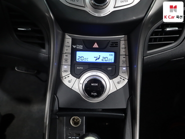 2012 - hyundai avante