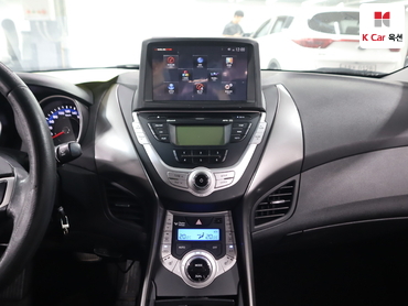 2012 - hyundai avante