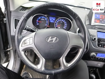 2010 - hyundai tucson