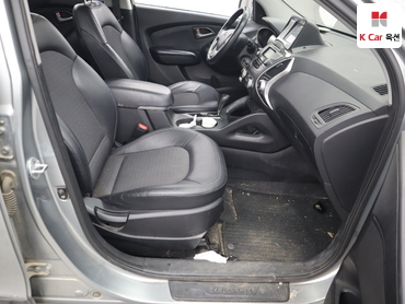 2010 - hyundai tucson