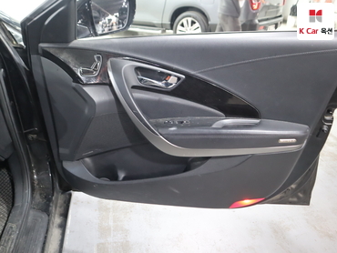 2011 - hyundai grandeur
