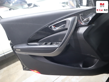 2011 - hyundai grandeur