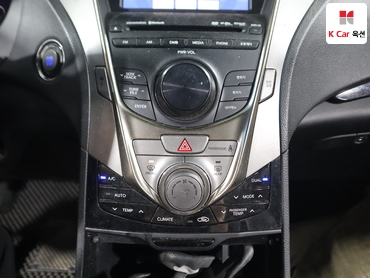 2011 - hyundai grandeur