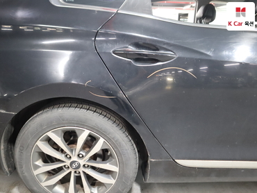 2011 - hyundai grandeur
