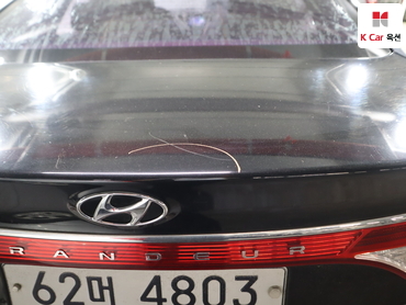 2011 - hyundai grandeur